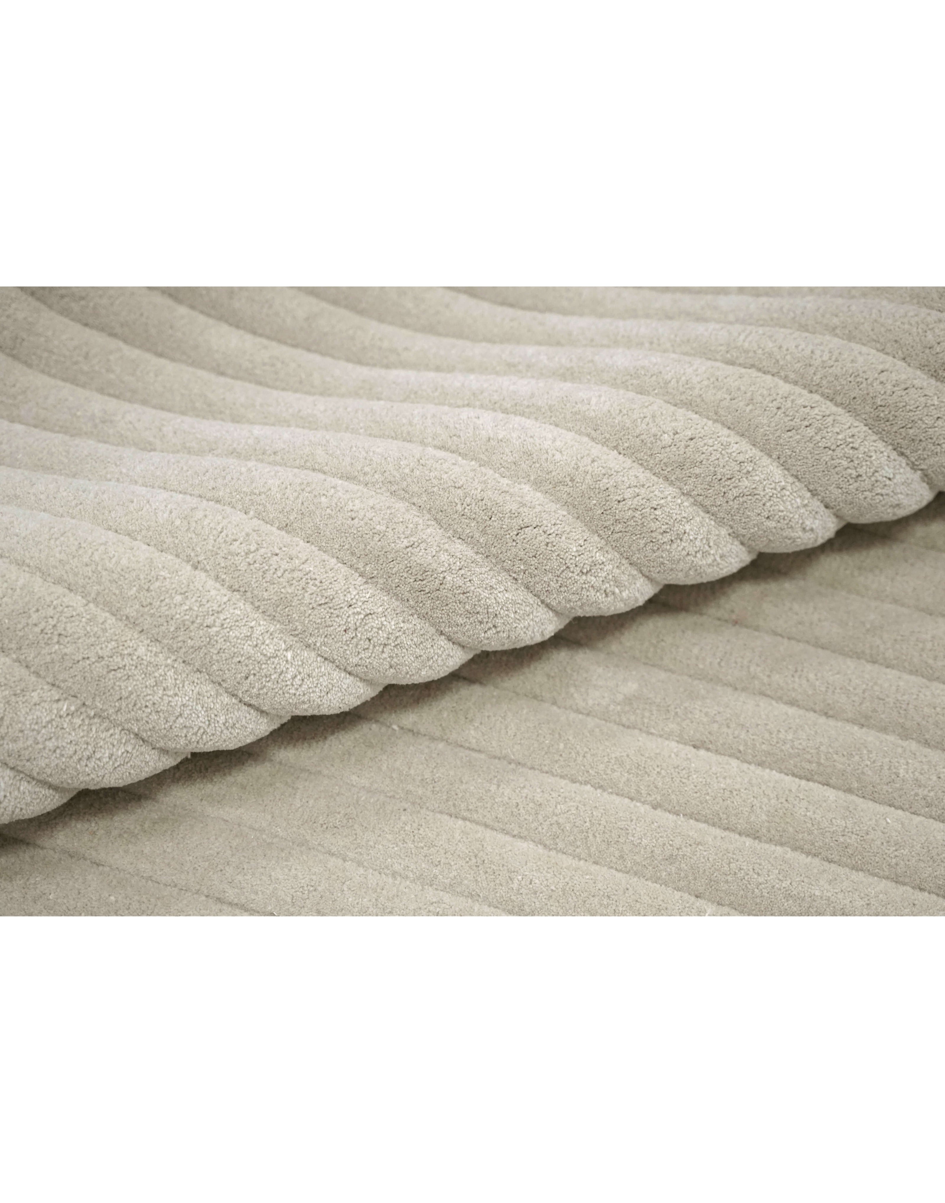 S C U L P T E D - C O R D U R O Y