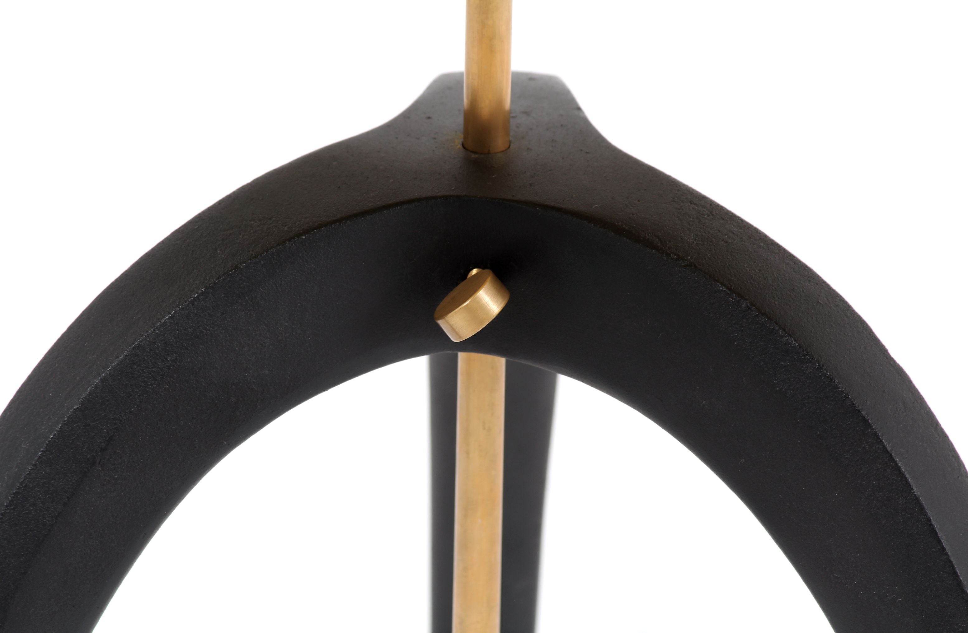 Hepworth Peg Table Medium - I MEAN DESIGN