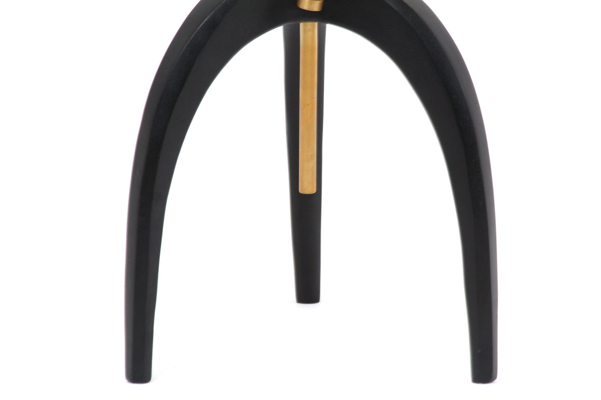 Hepworth Peg Table Small - I MEAN DESIGN