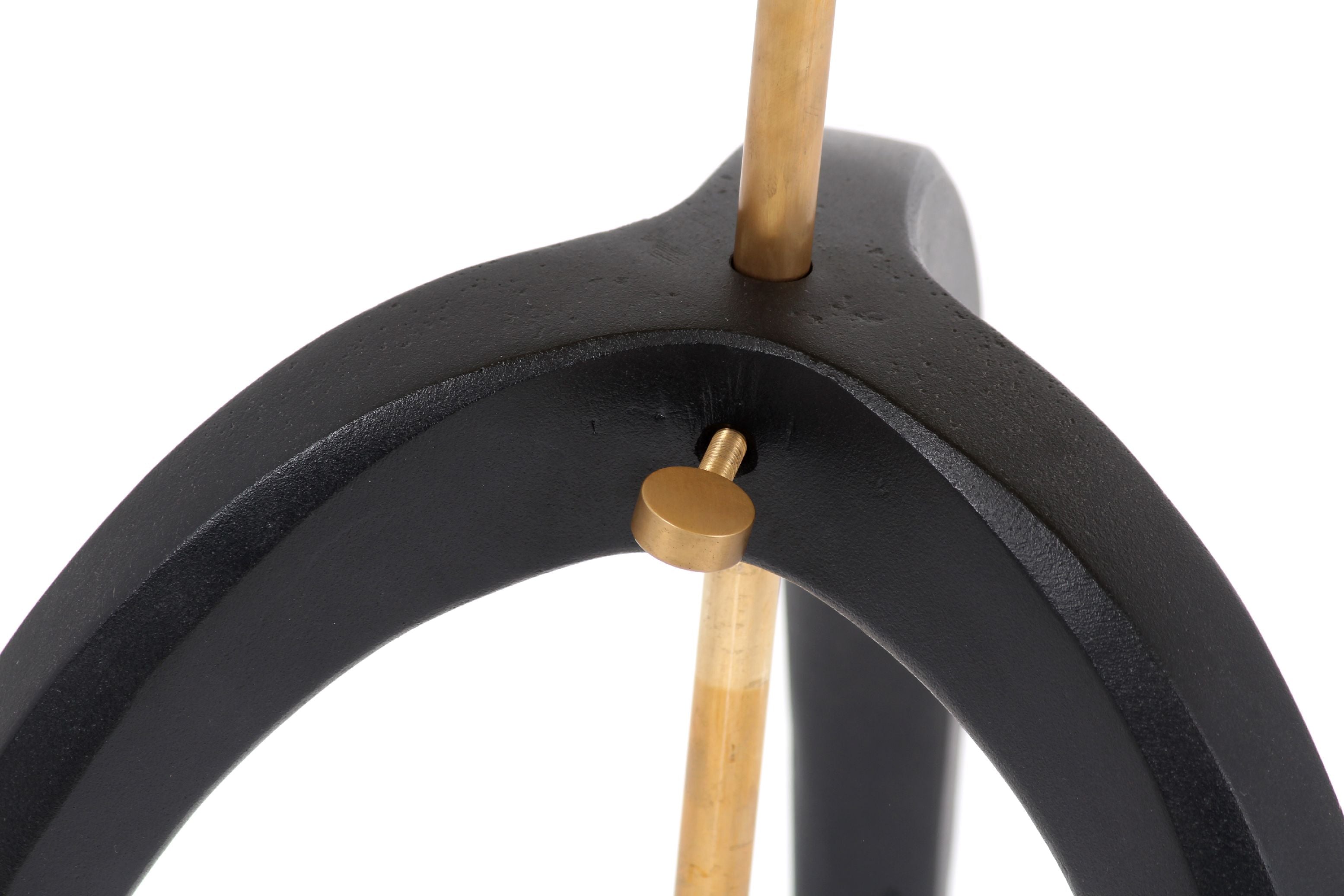 Hepworth Peg Table Small - I MEAN DESIGN