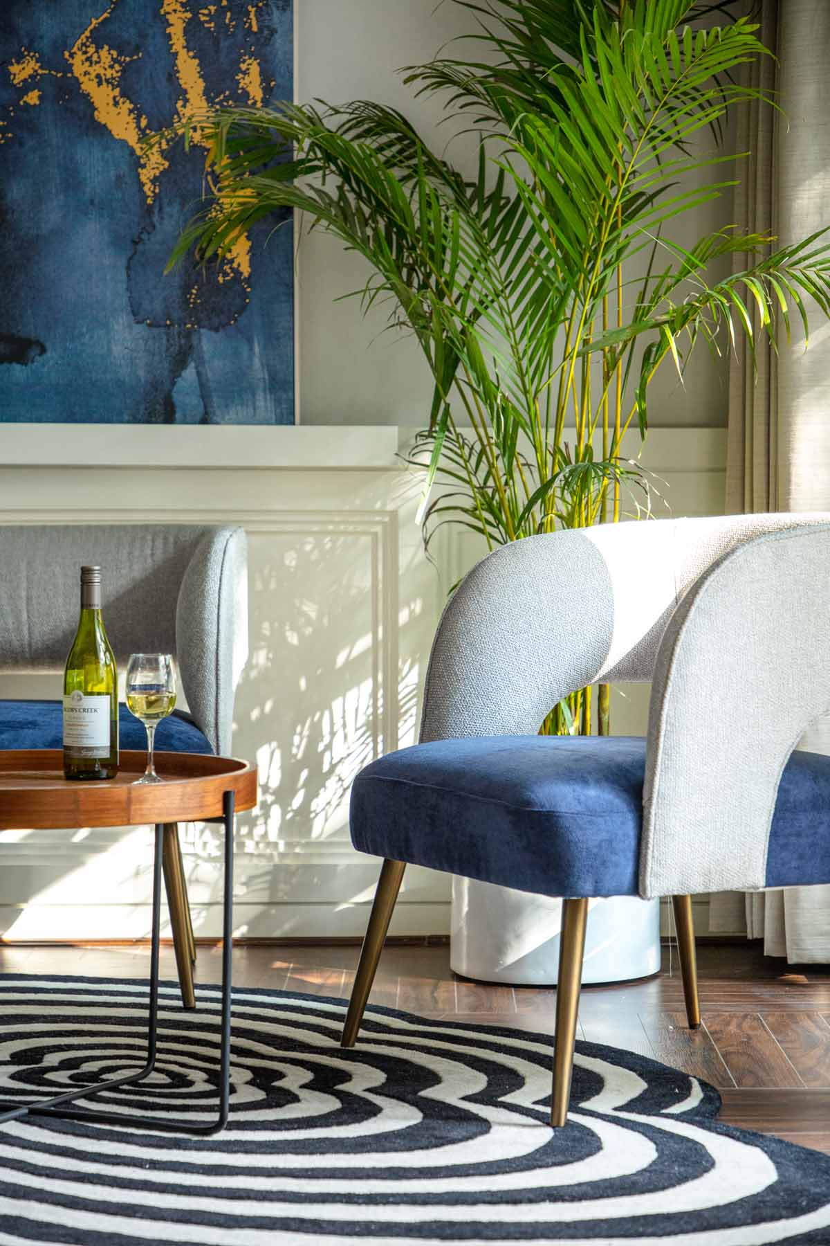 Ripple Black & White NZ Wool 6x8 feet Irregular Rug - I MEAN DESIGN