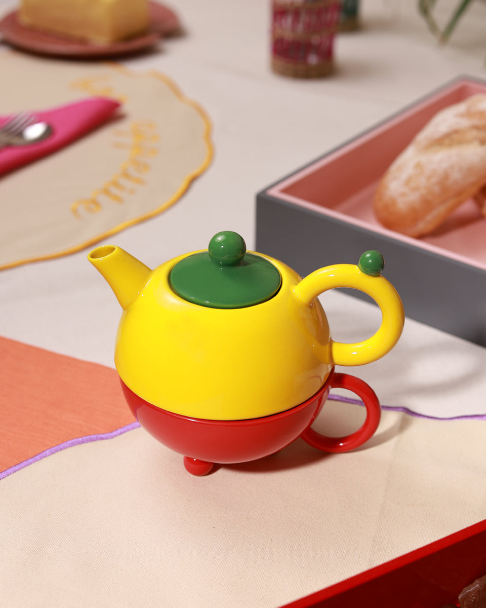 Bold & Brewtiful Tea Set