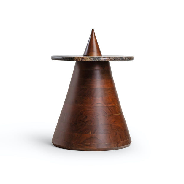 Pyramid table - Bidasar