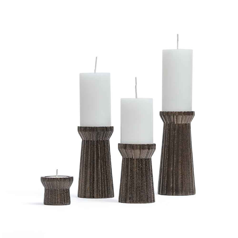 Qutub gold candle stand - M