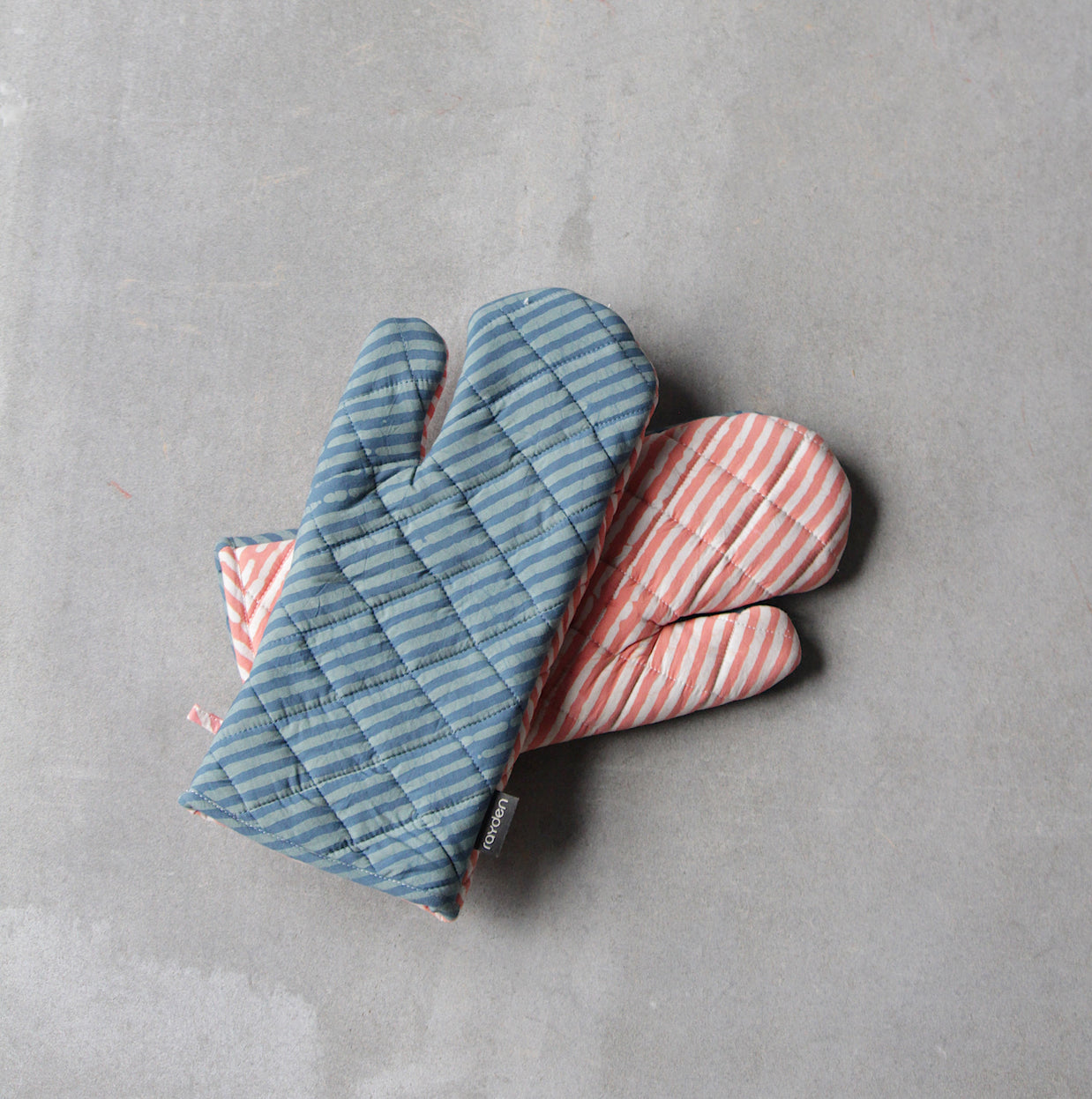 BASIK POP - MITTEN - TEAL/CORAL