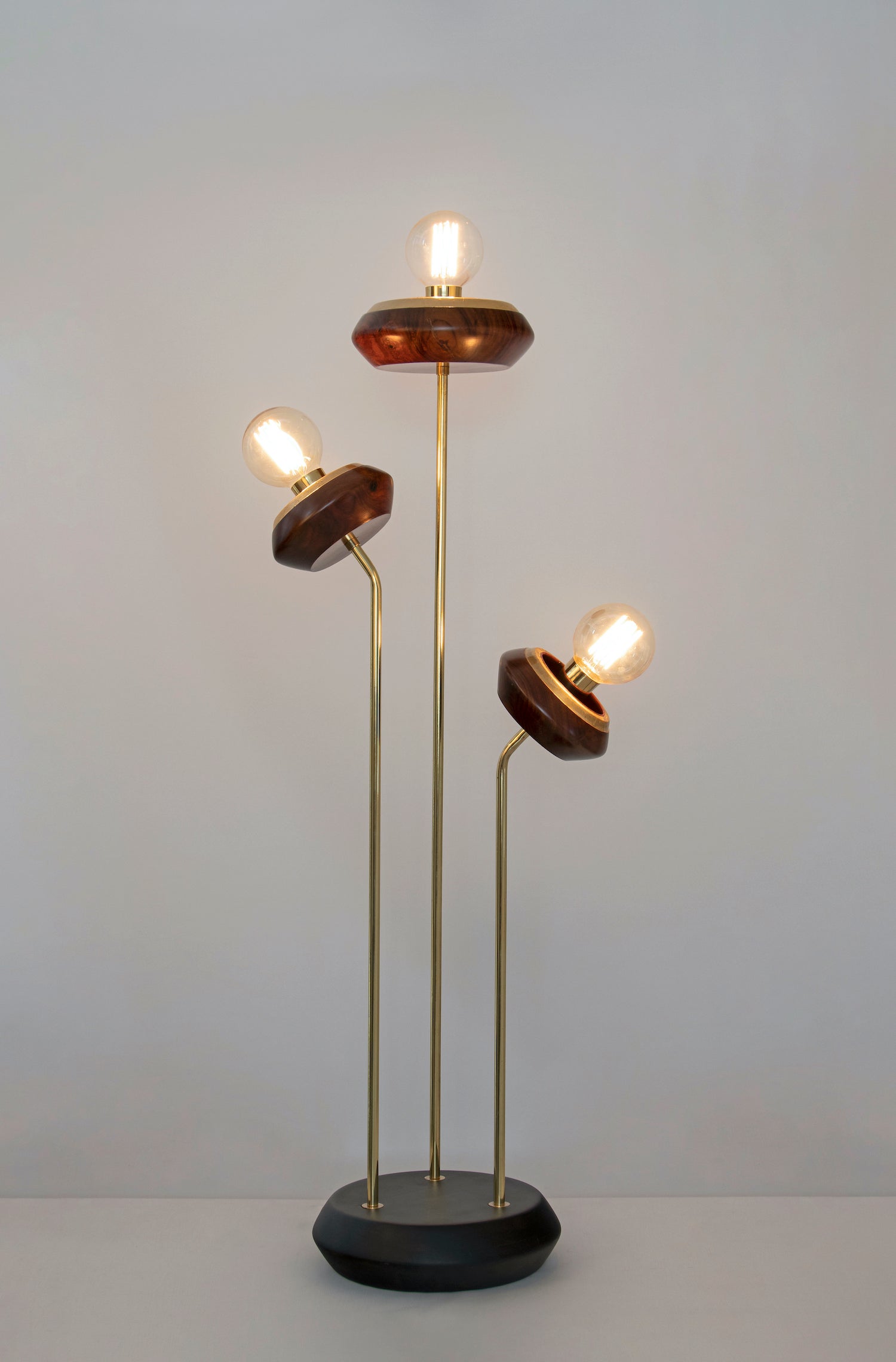 Trayah Floor Lamp - I MEAN DESIGN