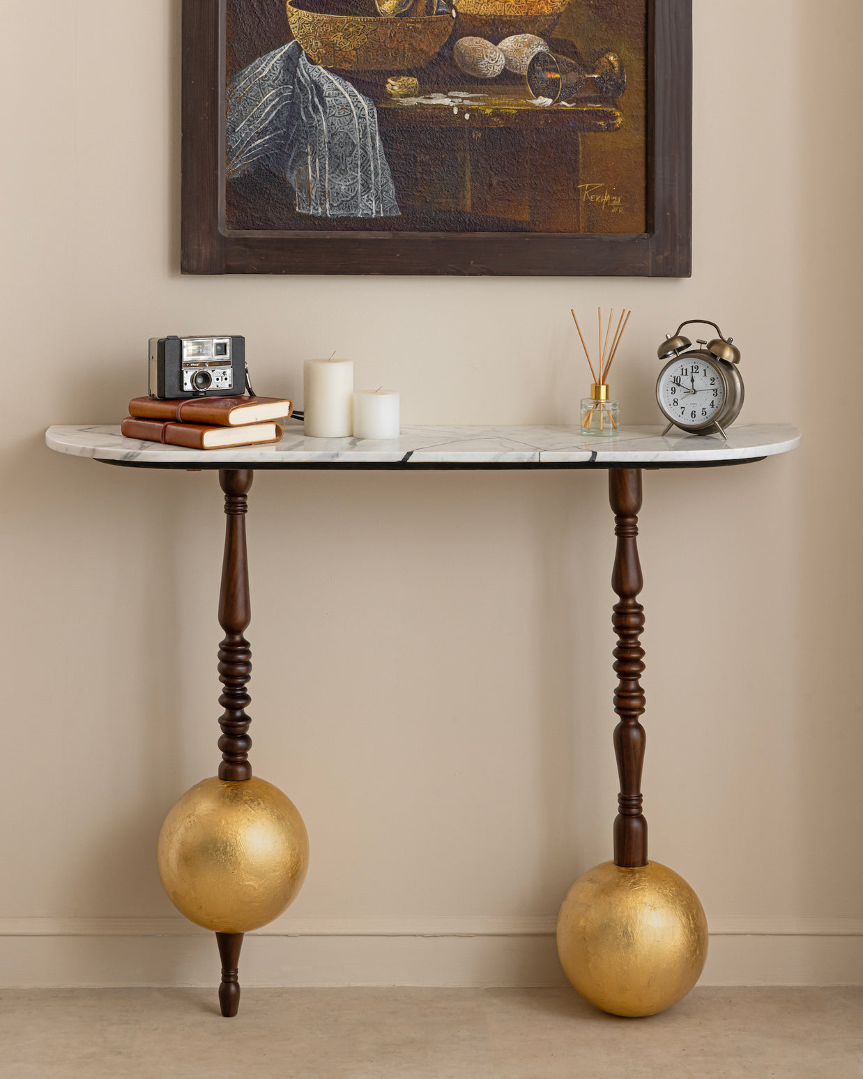 Globule Gold Leafing Console