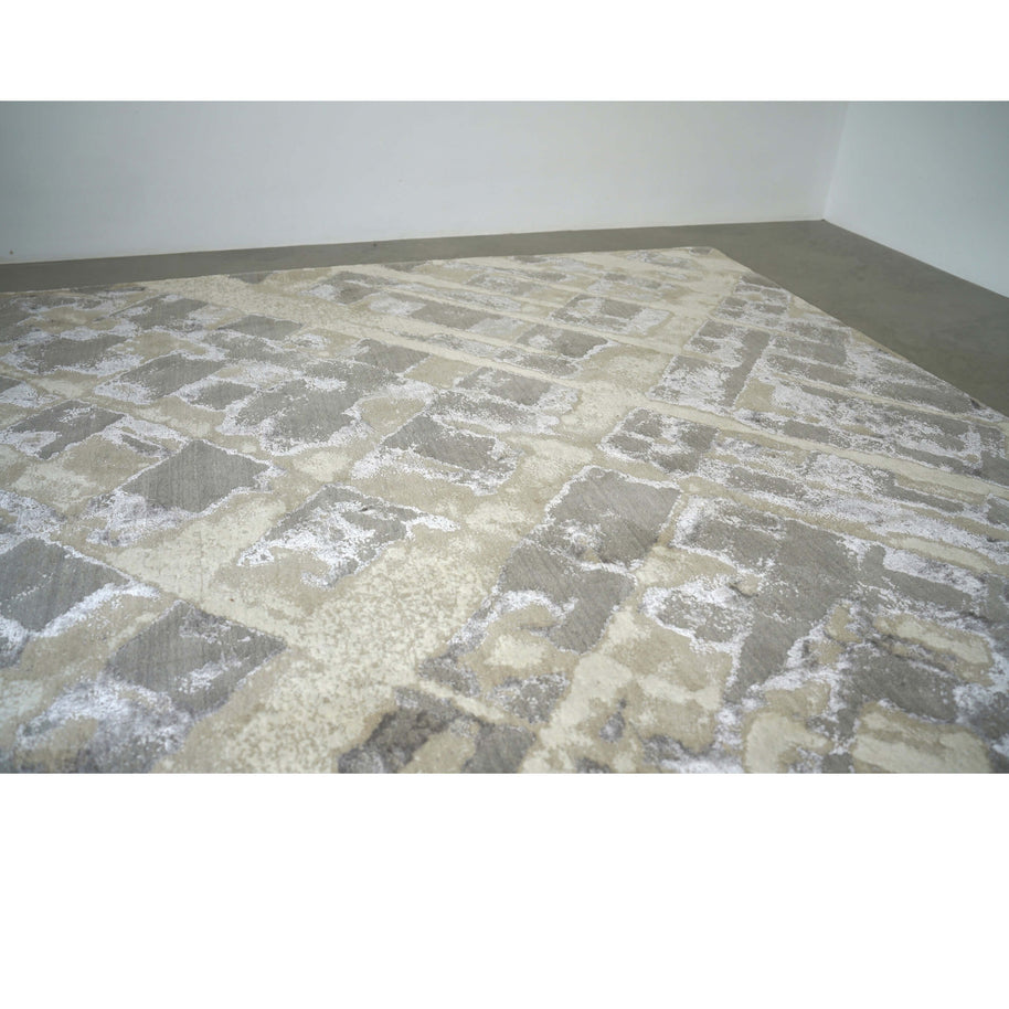 B A H A M A R luxury handmade rug by Cherom, grey New Zealand wool, modern design, contemporary elegance.