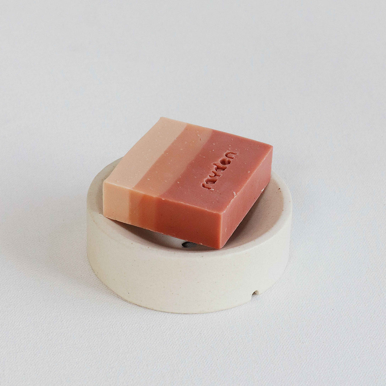 Fom Essentials (Grey)