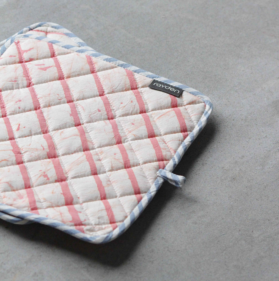 BASIK POP - POT HOLDER - CORAL [Set of 2]