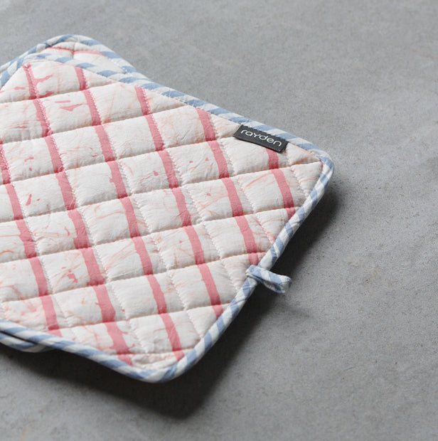 BASIK POP - POT HOLDER - CORAL [Set of 2]
