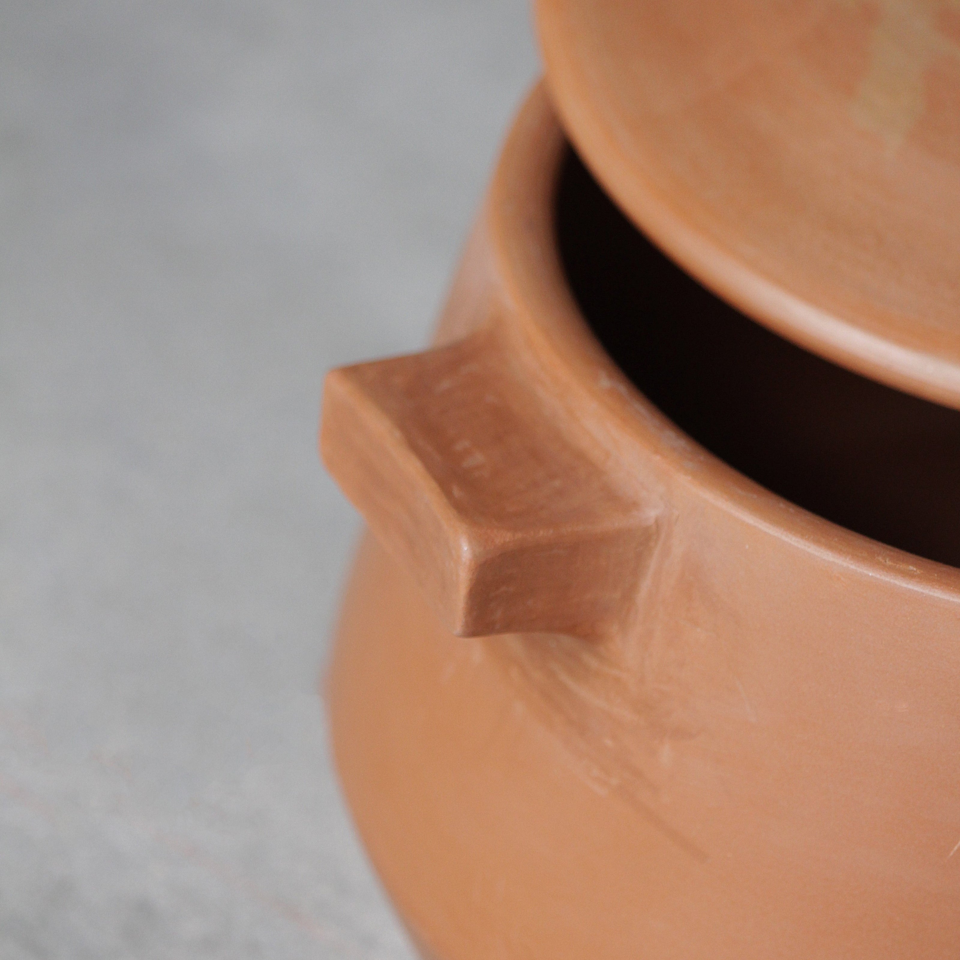 Arth Pot Large