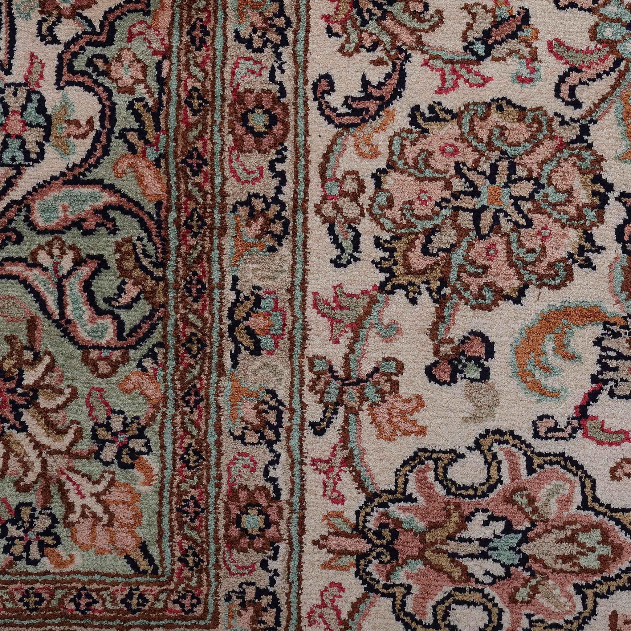 Surkh Mehraab