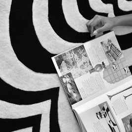 Ripple Black & White NZ Wool 6x8 feet Irregular Rug - I MEAN DESIGN