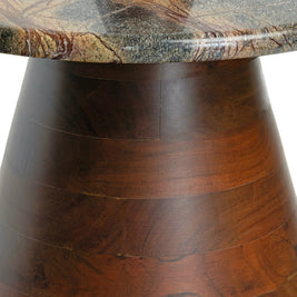 Pyramid table - Bidasar