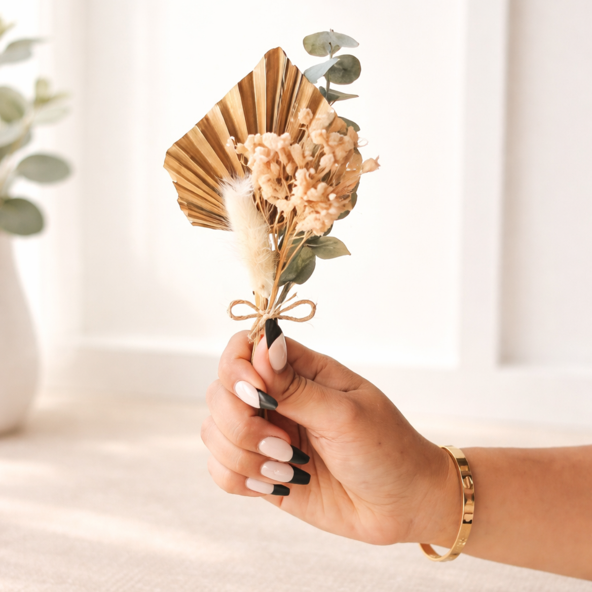 Earth Essence Vase with Dried Flowers | Elegant Home Décor - https://artecasa.in/