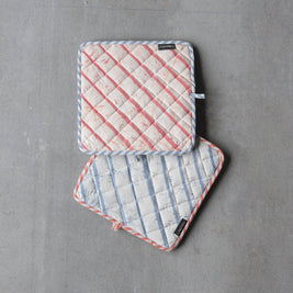 BASIK POP - POT HOLDER - BLUE [Set of 2]
