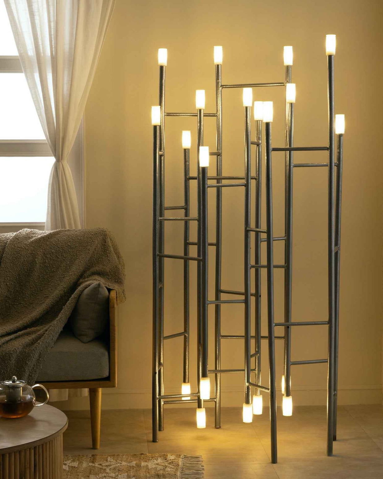 Siri Lux floating floor lamp