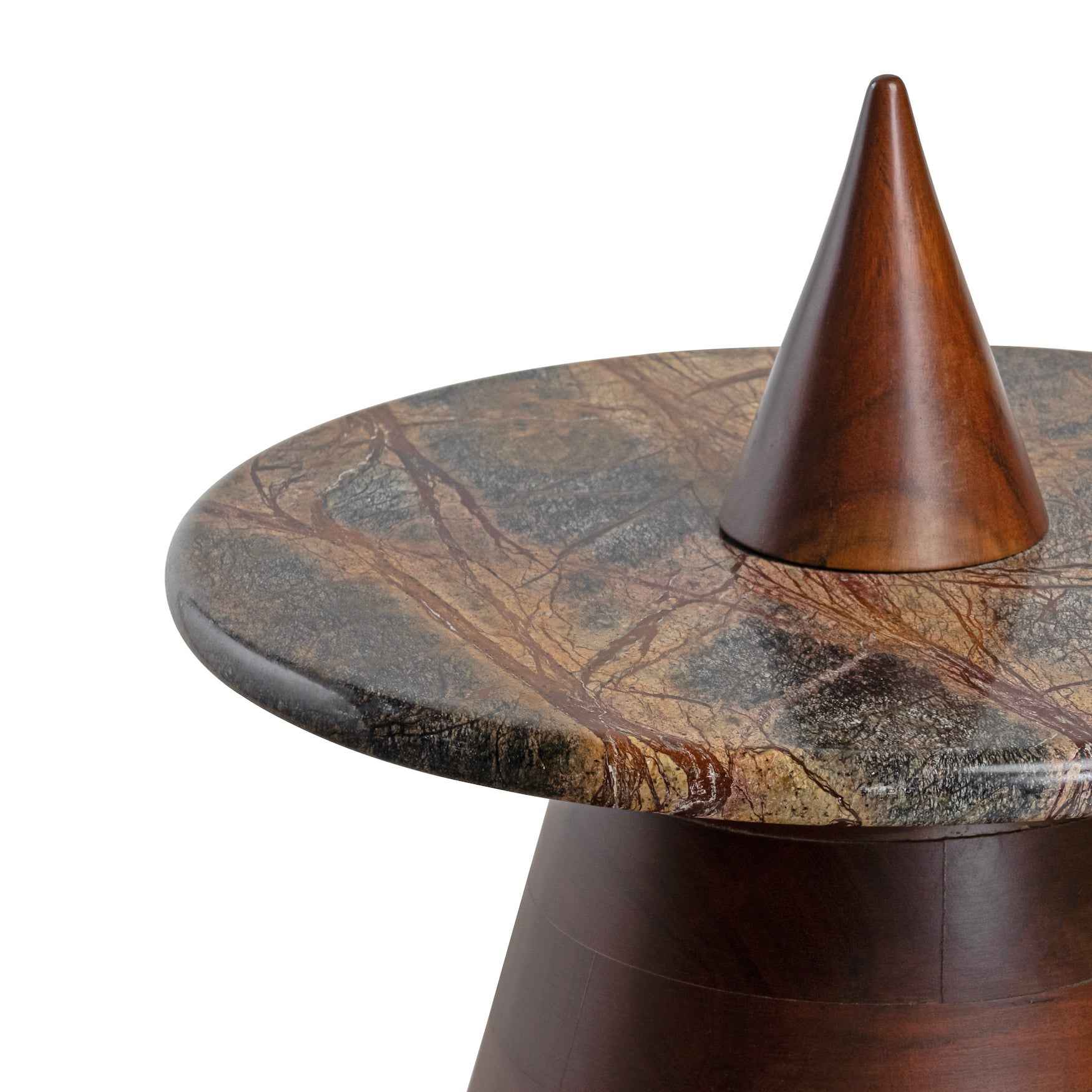 Pyramid table - Bidasar