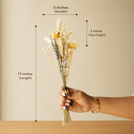 Coastal Bloom Blue & White Porcelain Vase with Dried Flowers | Home Décor - https://artecasa.in/