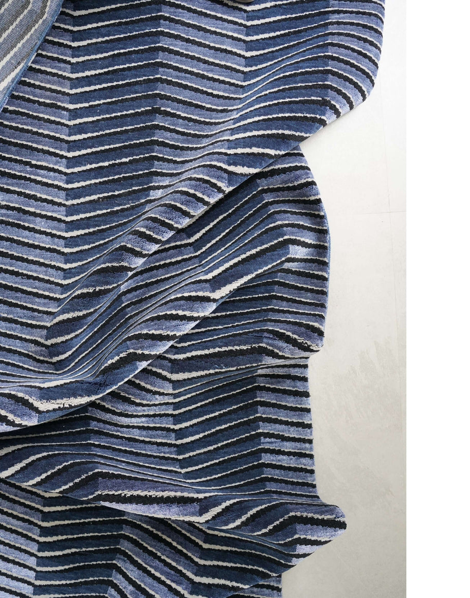 E L L I P S E luxury handmade rug by Cherom in blue New Zealand wool.
