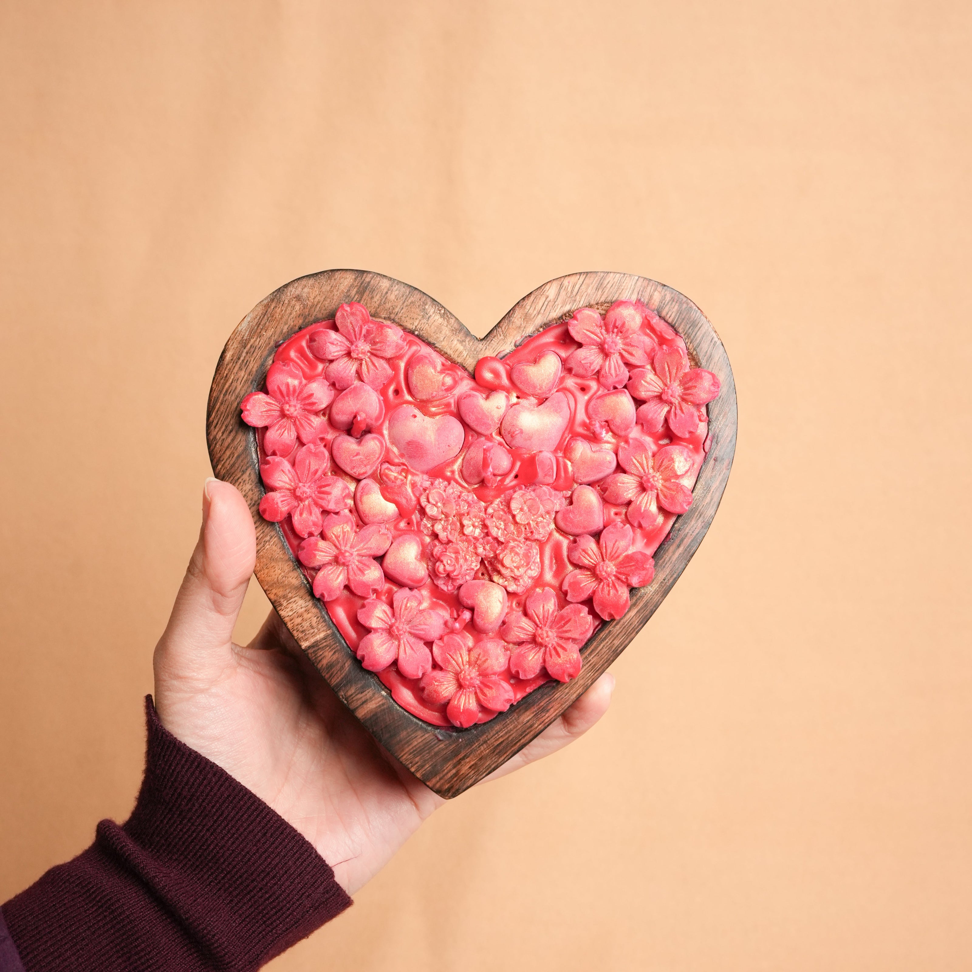 Wooden Heart Candle – Natural Romantic Candle Décor | Artecasa - https://artecasa.in/