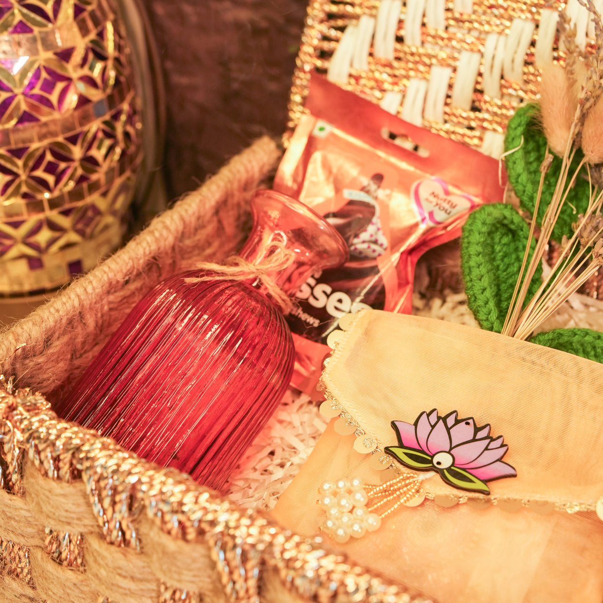 Golden Grace Gift Basket - https://artecasa.in/