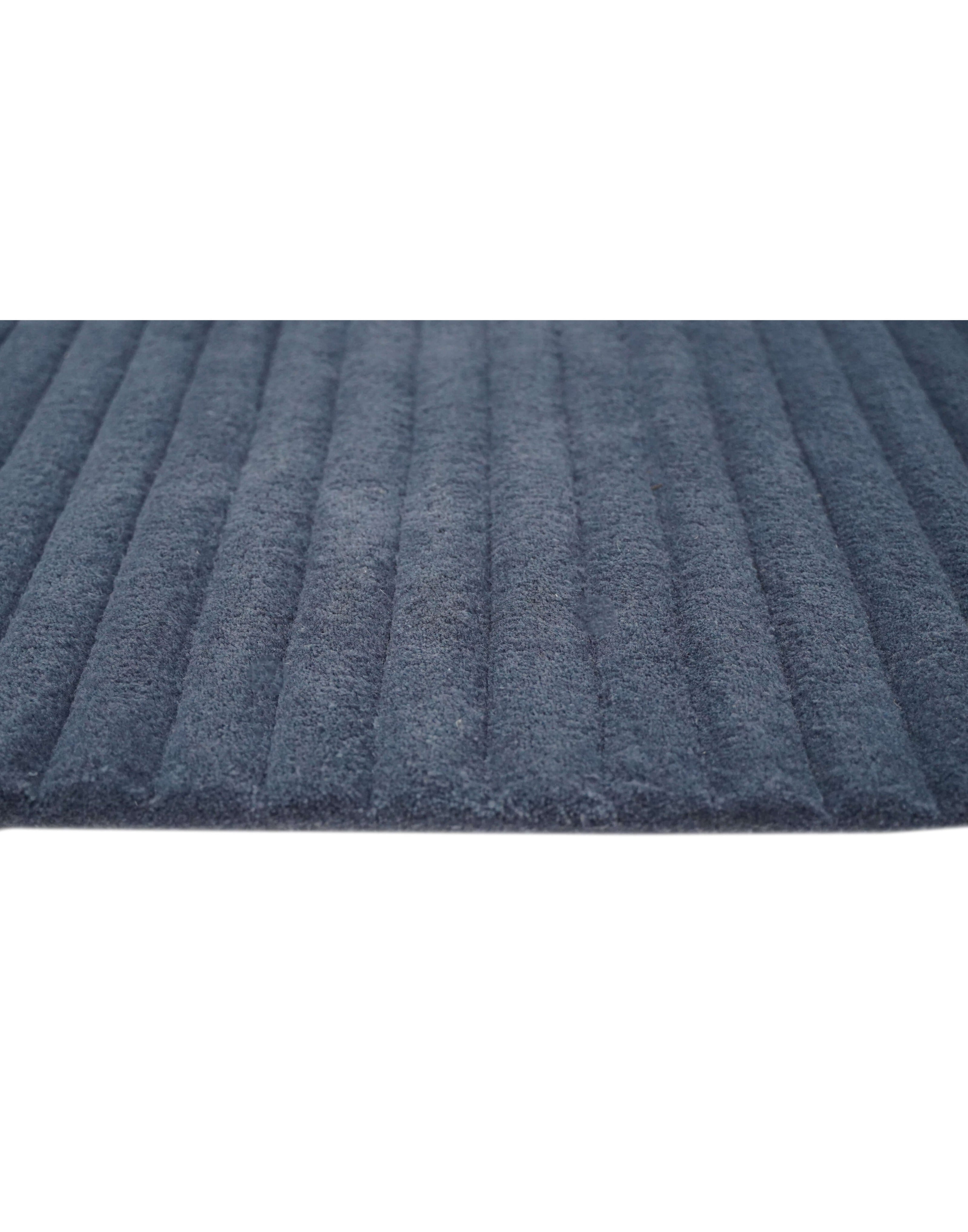 S C U L P T E D - C O R D U R O Y