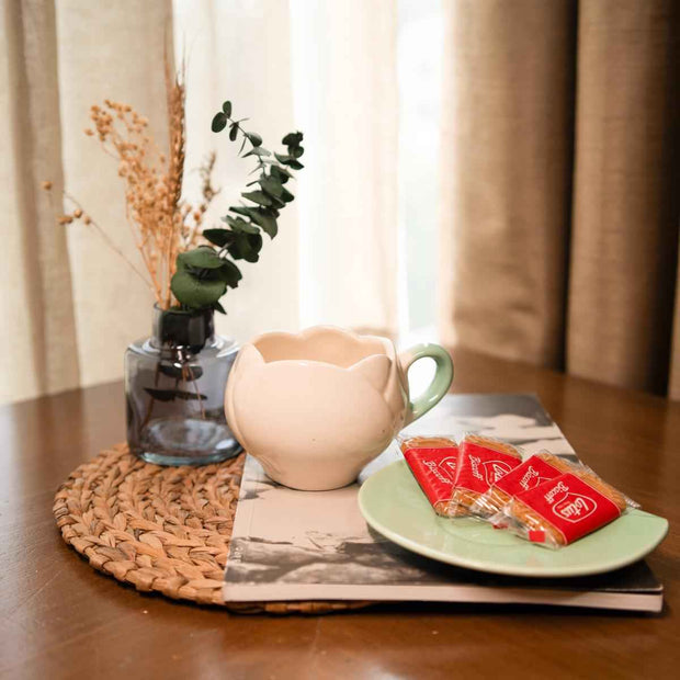 Tulip Charm Cup & Saucer White | Elegant Floral Tea Cup Set for Coffee & Tea – ArteCasa