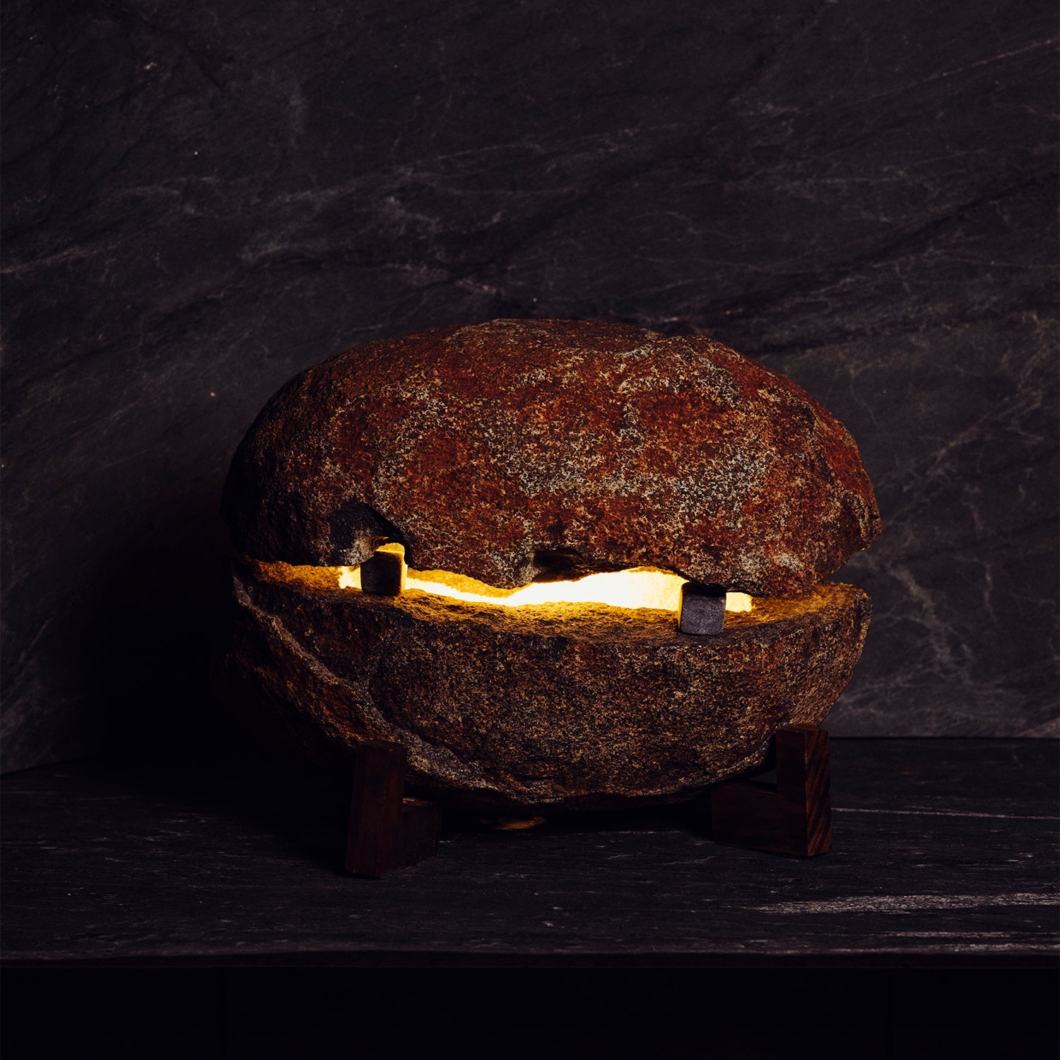 Boulder Lamp