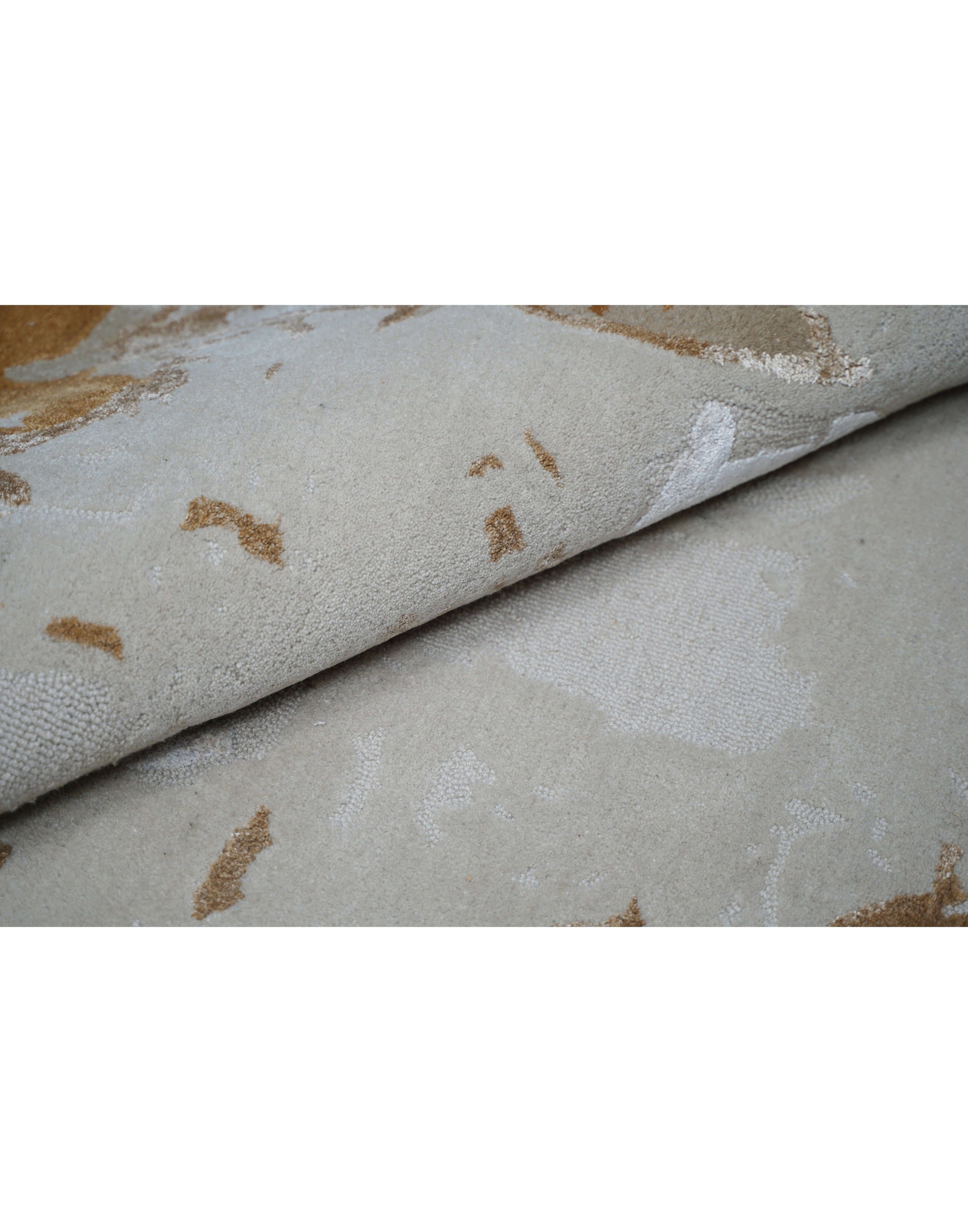L U M E T luxury handmade rug by Cherom in neutral New Zealand wool with subtle accents.