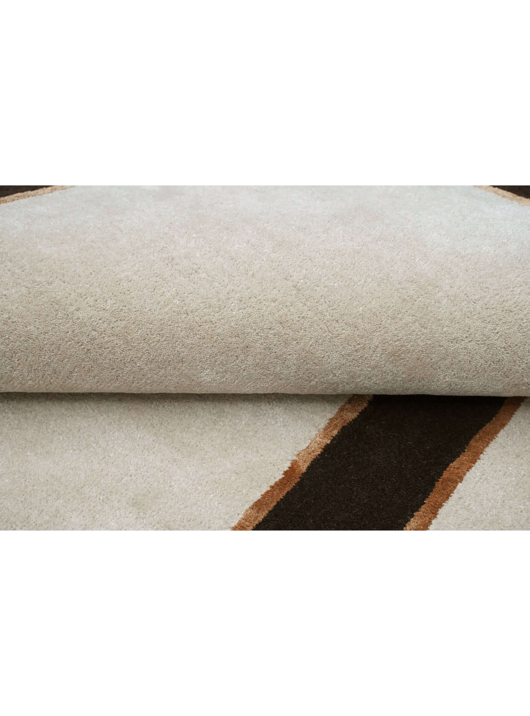 B O R D E R S - O F F  W H I T E