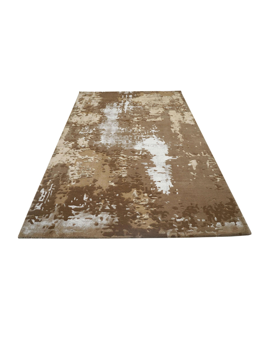 B R O N T E luxury handmade rug by Cherom, New Zealand wool, modern beige design.