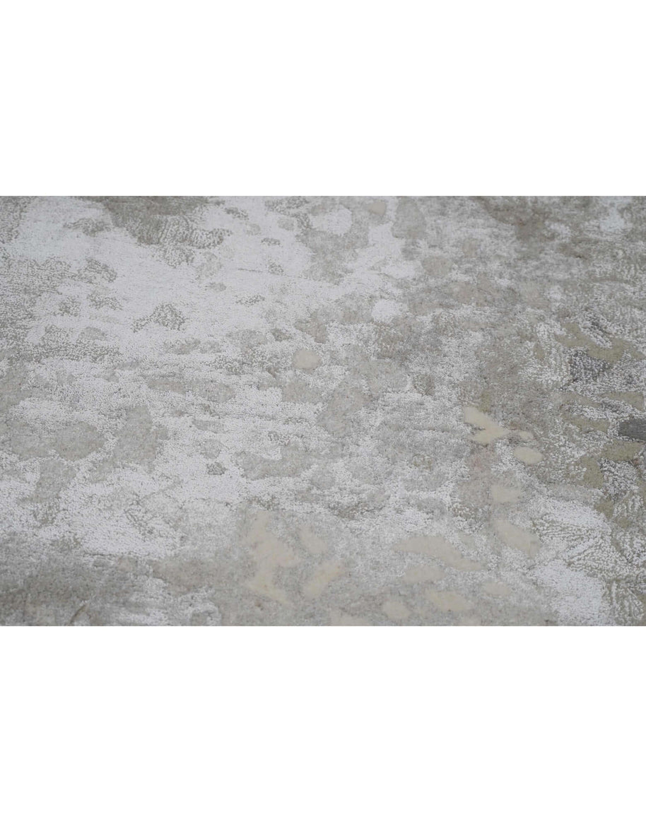 M I S T F A L L luxury handmade rug by Cherom, New Zealand wool, grey and cream tones.