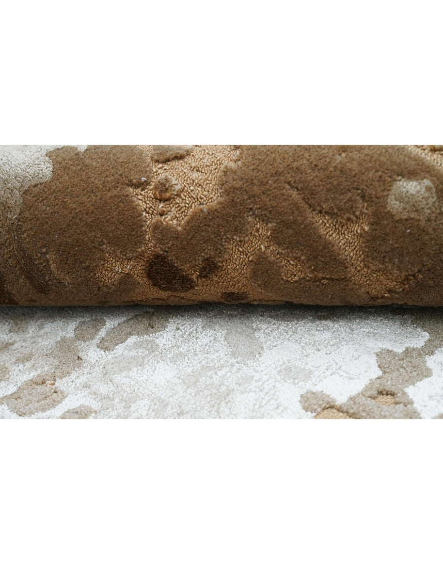 C A R M E L luxury handmade rug by Cherom, New Zealand wool, bronze and taupe tones.