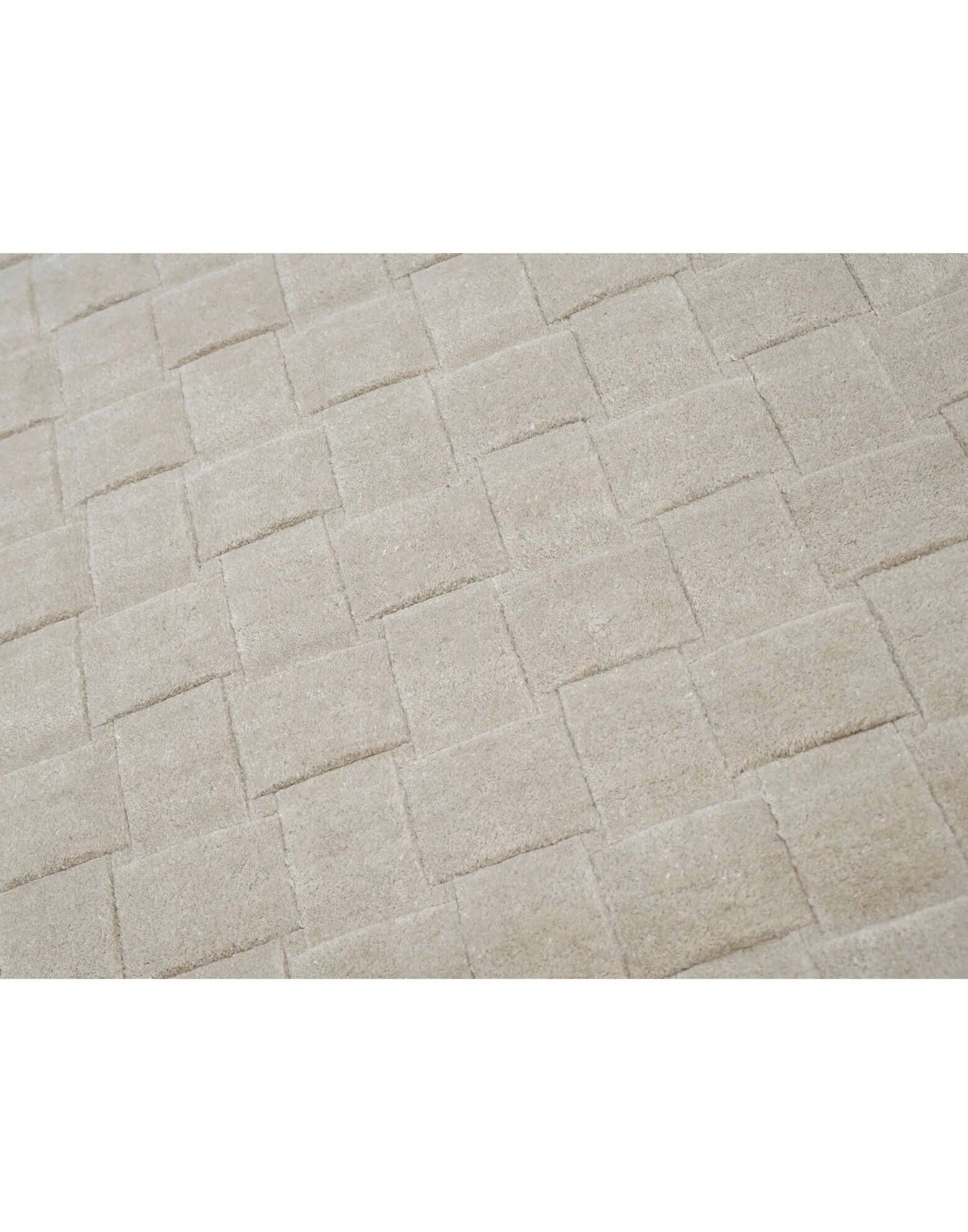 S C U L P T E D - B A S K E T W E A V E