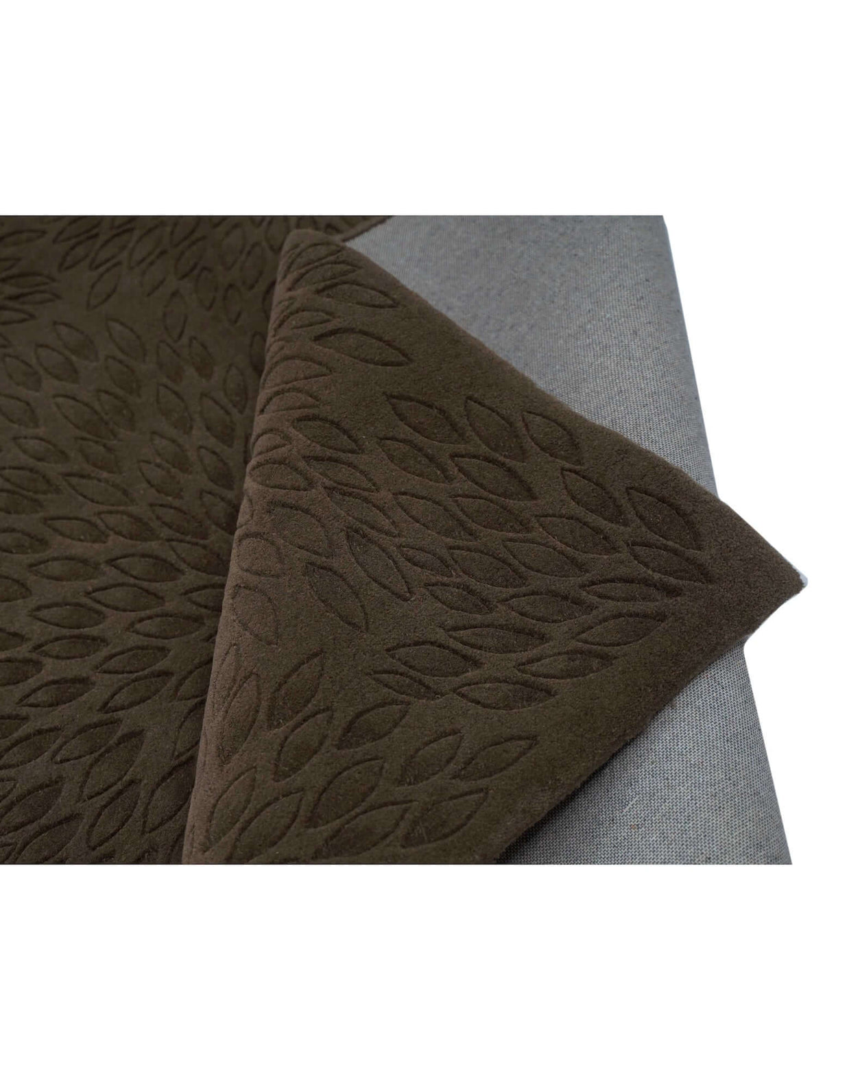 S C U L P T E D - F L O R A L