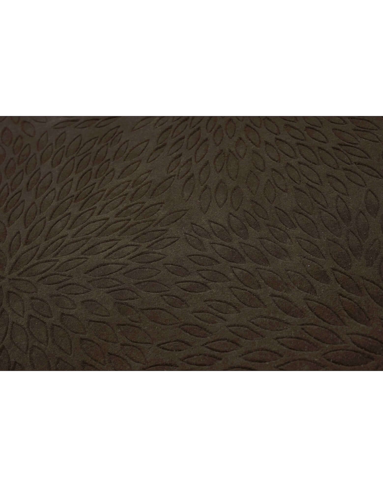 S C U L P T E D - F L O R A L