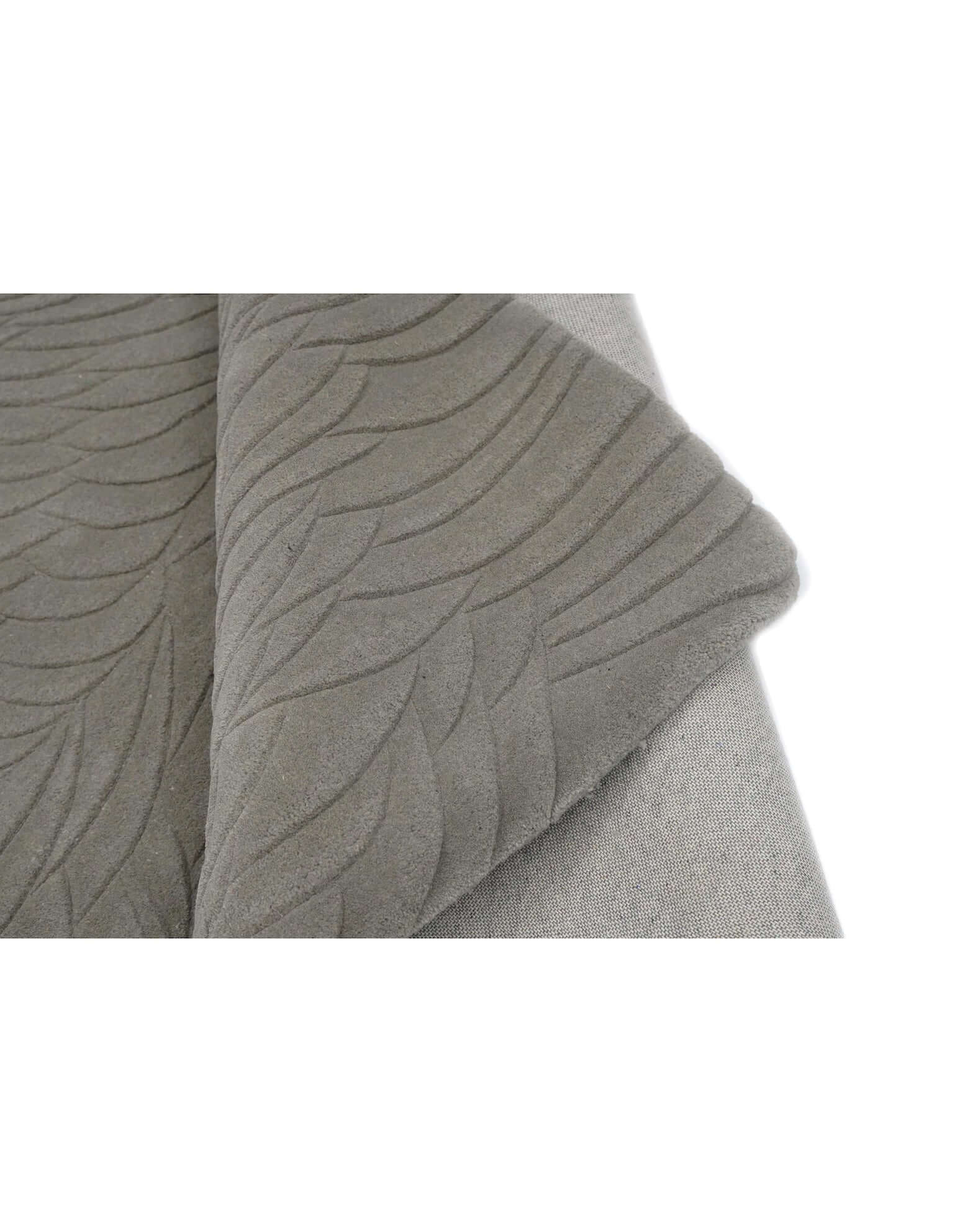 S C U L P T E D - S C A L E S