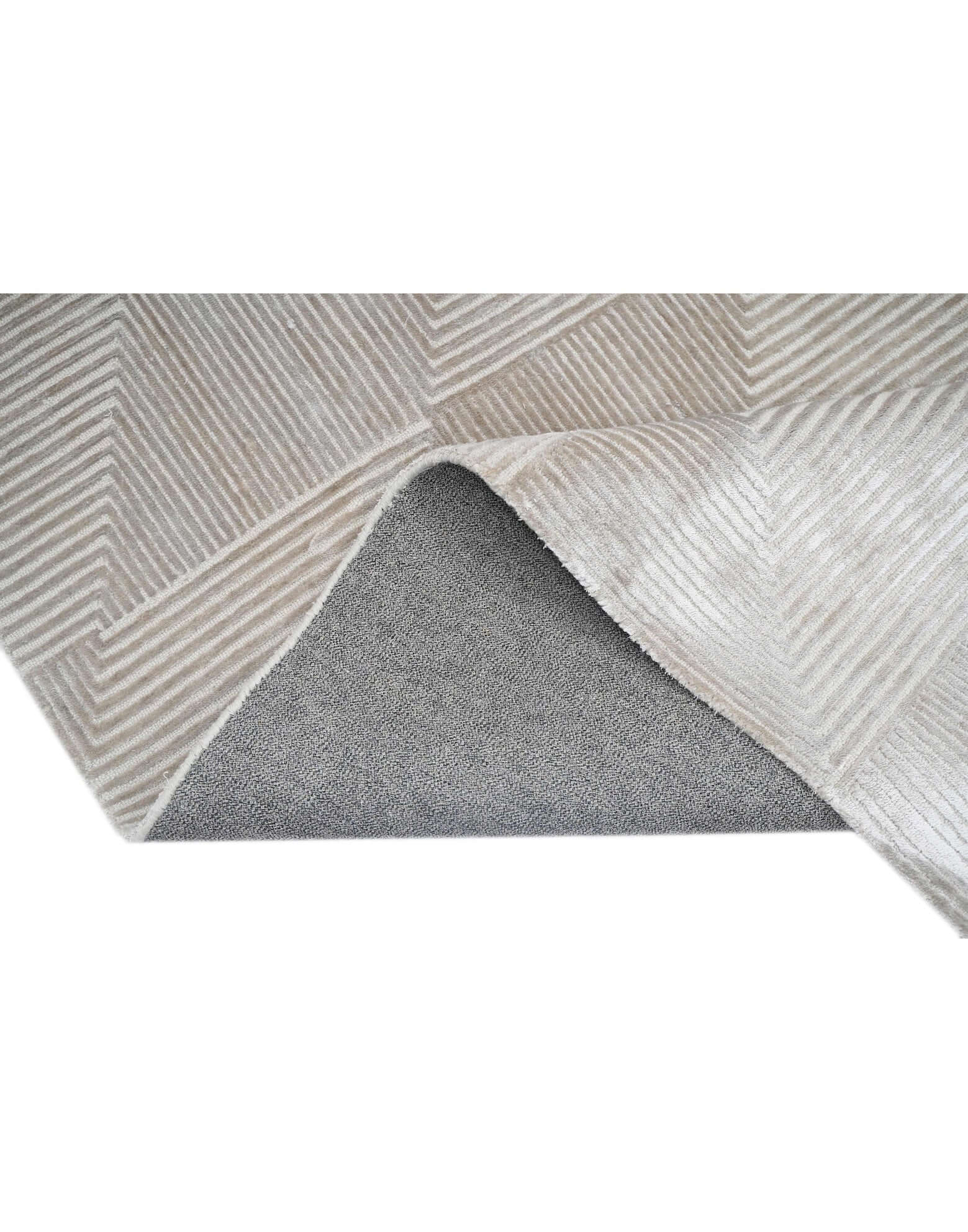 C O N T O U R - R A V E L L O luxury handmade rug by Cherom, light beige New Zealand wool, modern design.