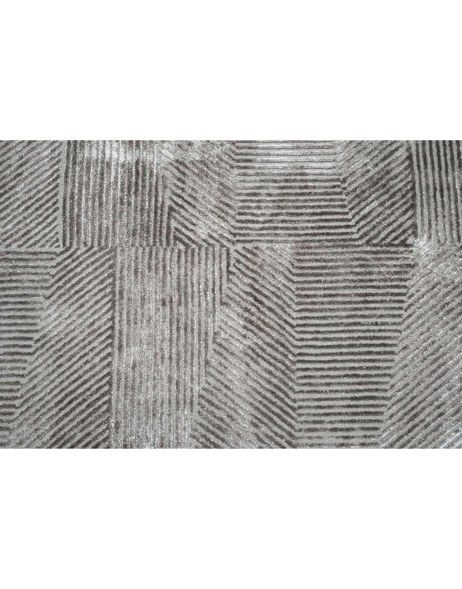C O N T O U R - G R A P H I T E luxury handmade rug by Cherom in charcoal New Zealand wool.