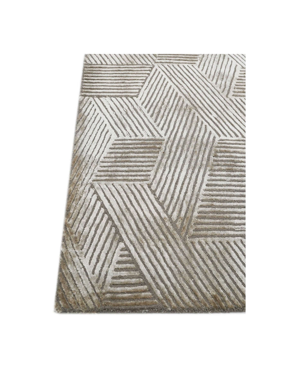 C O N T O U R - L A T T I C E luxury handmade rug by Cherom, beige New Zealand wool, modern design.