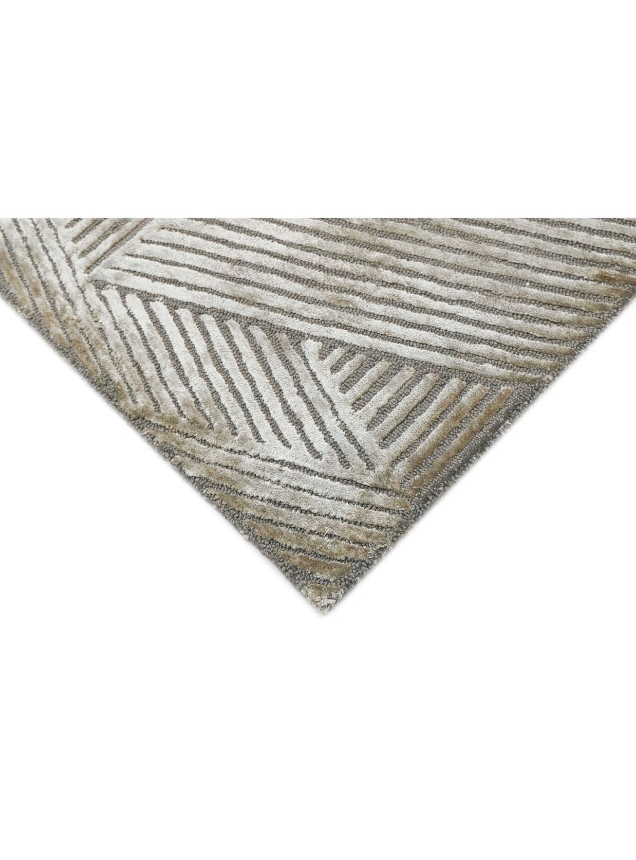 C O N T O U R - L A T T I C E luxury handmade rug by Cherom in soft beige New Zealand wool.