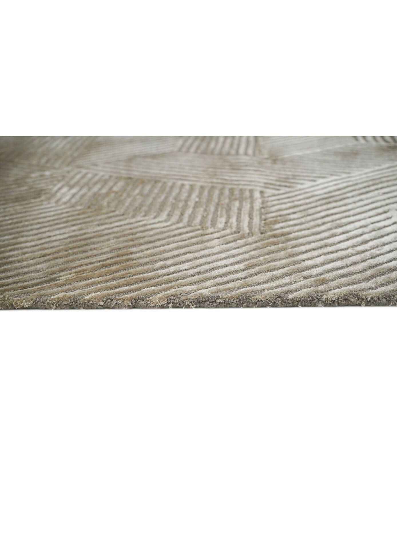 C O N T O U R - L A T T I C E luxury handmade rug by Cherom, beige New Zealand wool, modern design.
