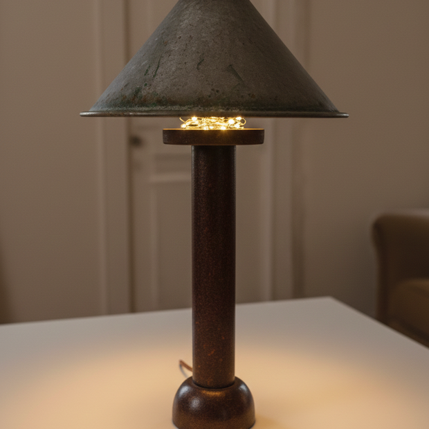 CDL132 Battery operated Rustic Heritage Lamp