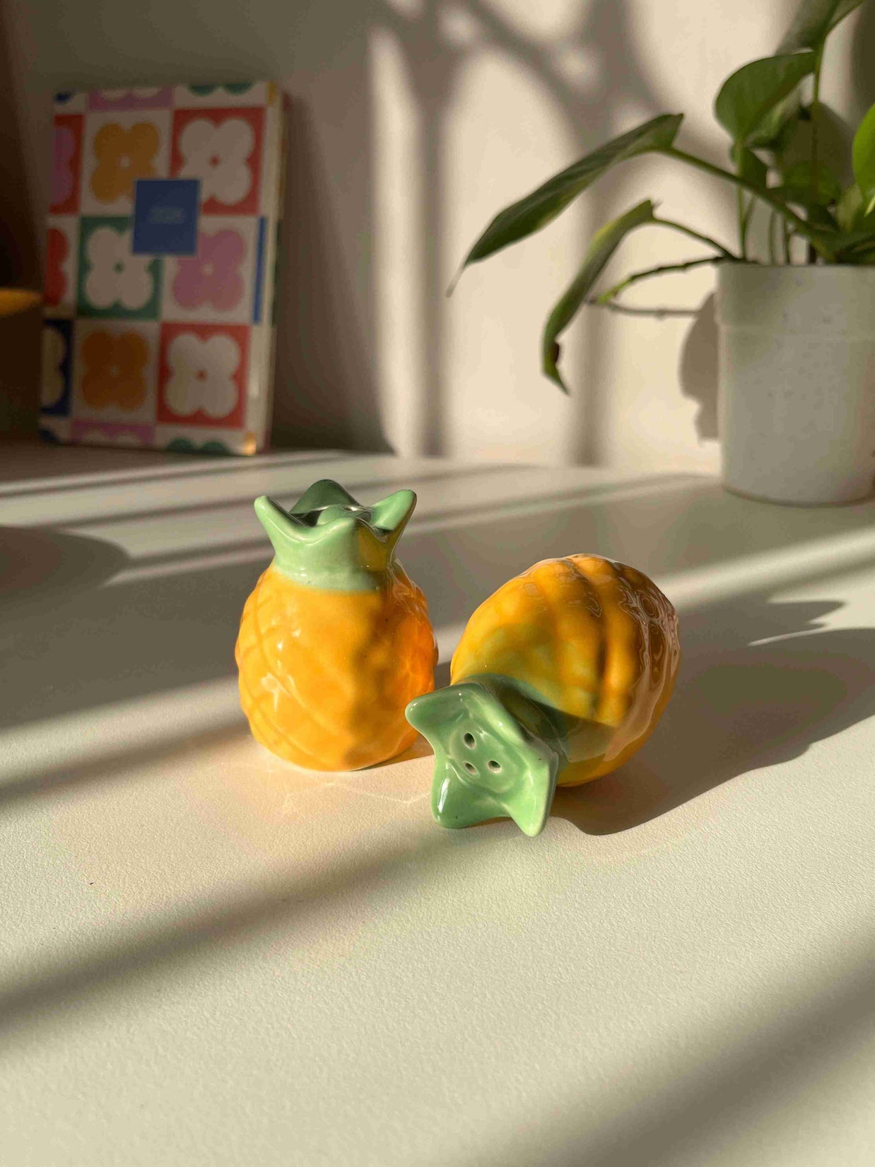 Ananas Salt & Pepper Shakers - Single Pair