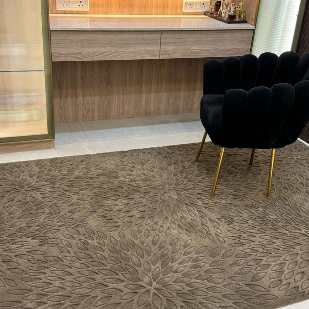 S C U L P T E D - F L O R A L