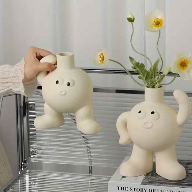 Big feet Flower vase scratching the head