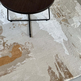 L U M E T luxury handmade rug by Cherom in New Zealand wool with beige and gold accents