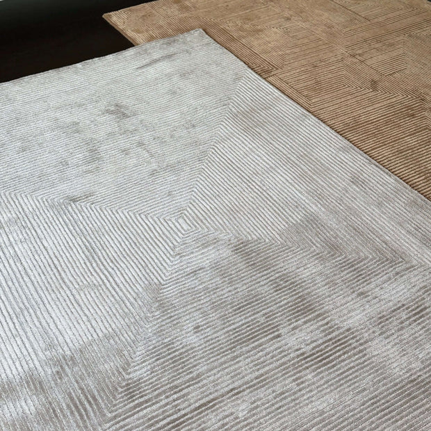 C O N T O U R - M A Z E